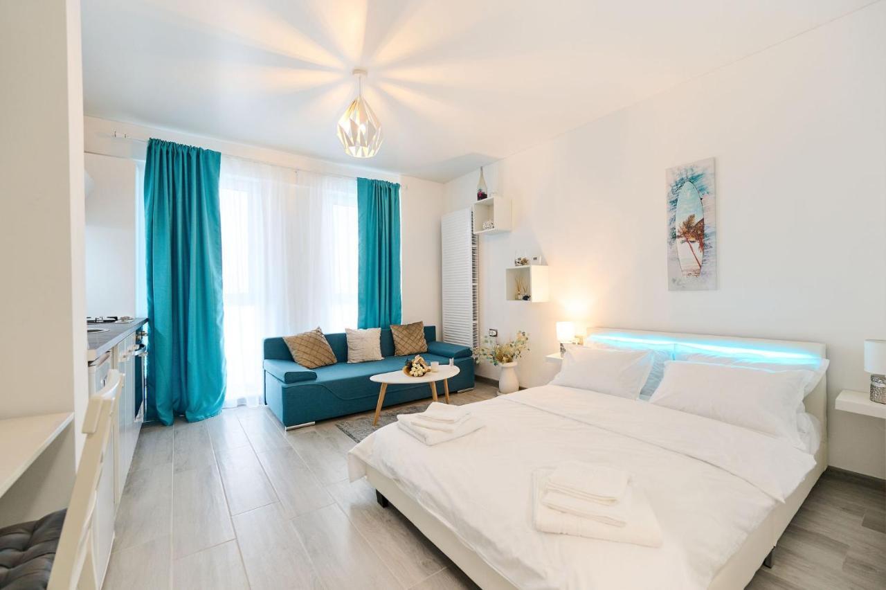 Blue Wave Studio In Nord10 - Pool N Playground Mamaia Eksteriør billede